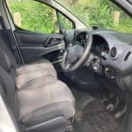 Perfect runner, available as camper or panel van - Thumbnail 4