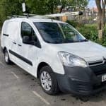 Perfect runner, available as camper or panel van - Thumbnail 5