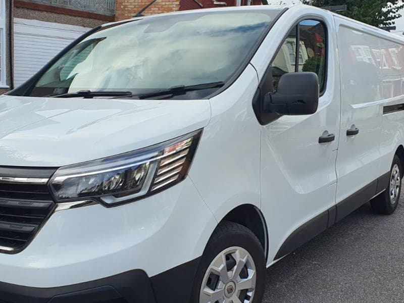 Renault traffic diesel LWB