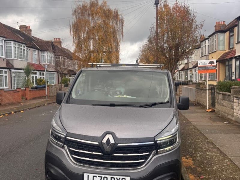 Renault trafic 2020 LWB euro 6 ULEZ friendly