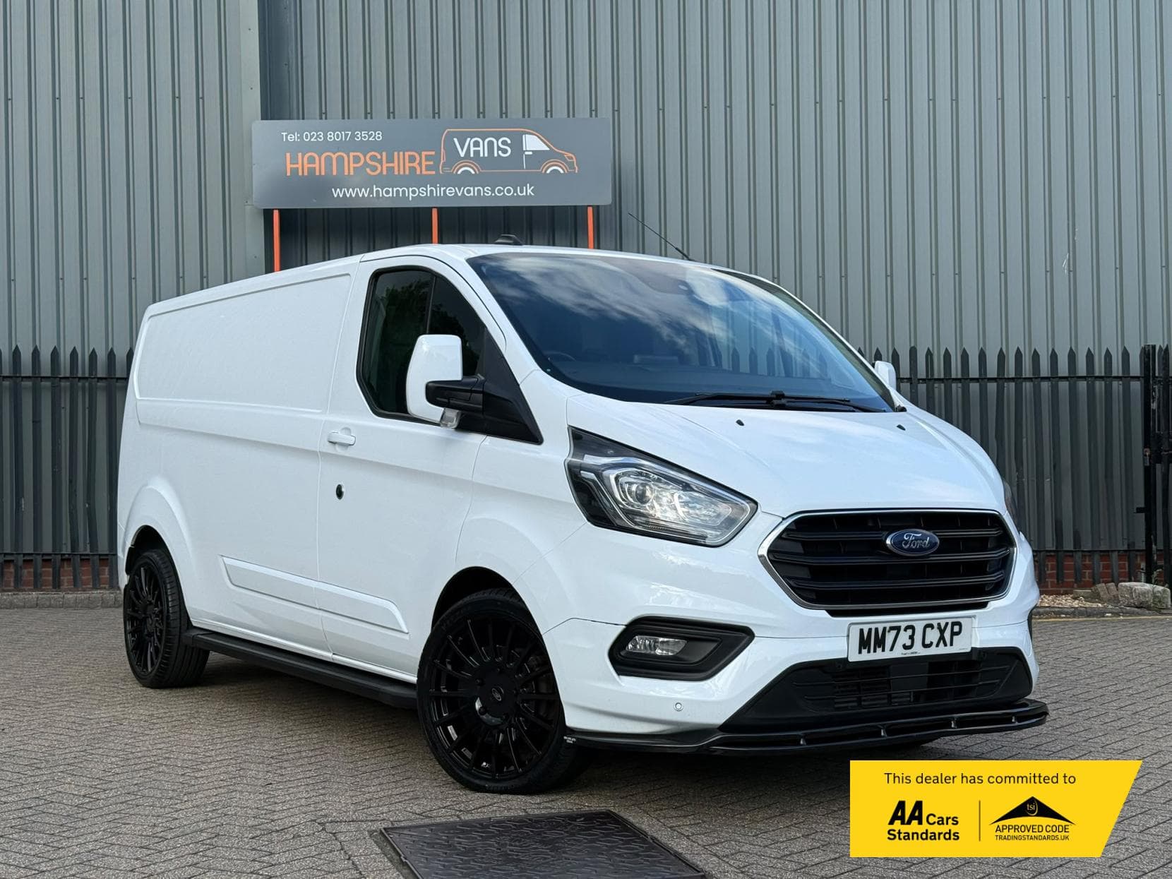 2023 Ford Transit Custom 2.0 300 EcoBlue Limited Panel Van 5dr Diesel Manual L2 H1 Euro 6 (s/s) (130 ps)