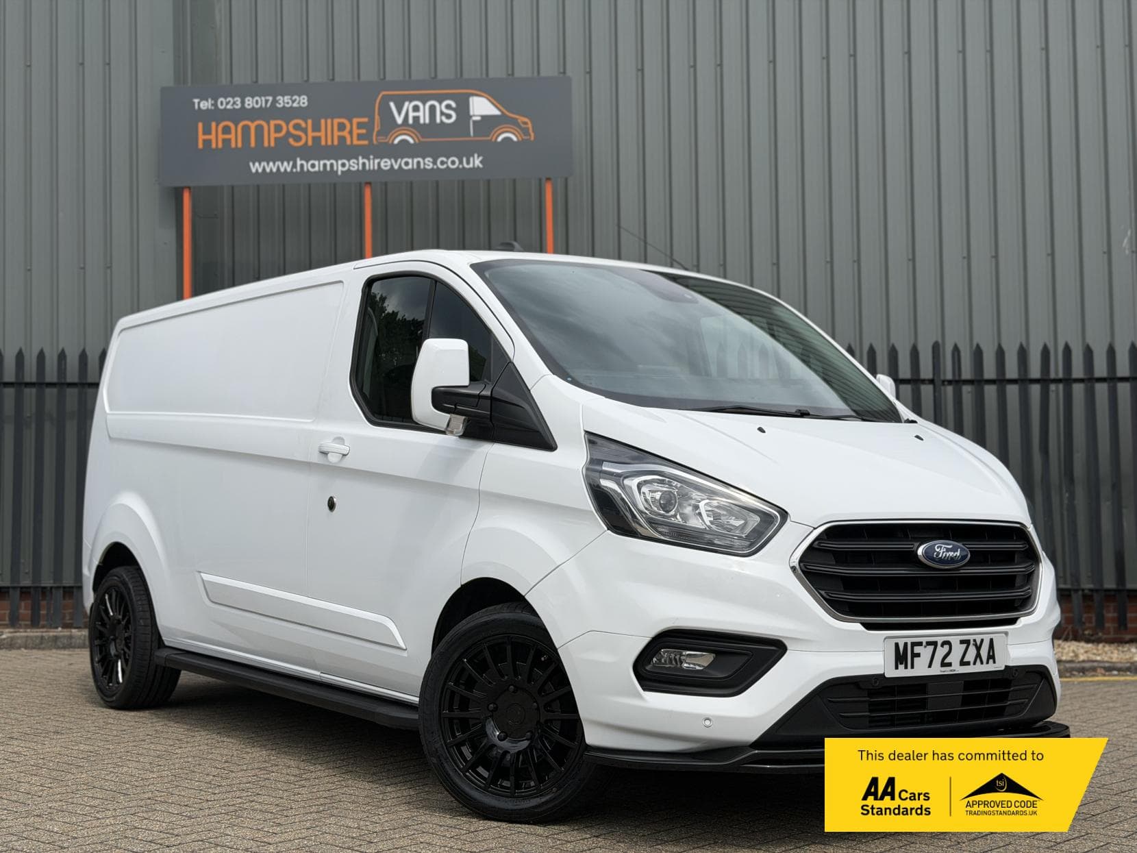 2022 Ford Transit Custom 2.0 300 EcoBlue Limited Panel Van 5dr Diesel Manual L2 H1 Euro 6 (s/s) (130 ps)