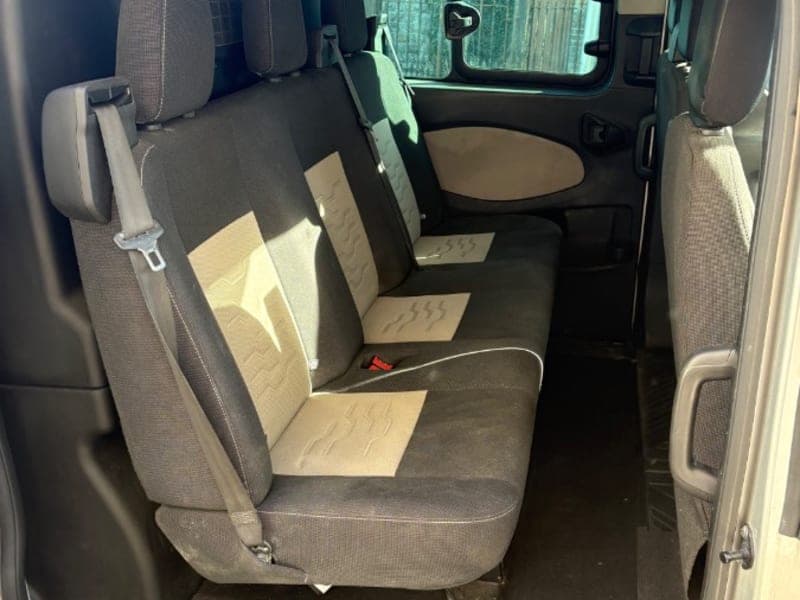 Ford custom crew cab with all the mod cons