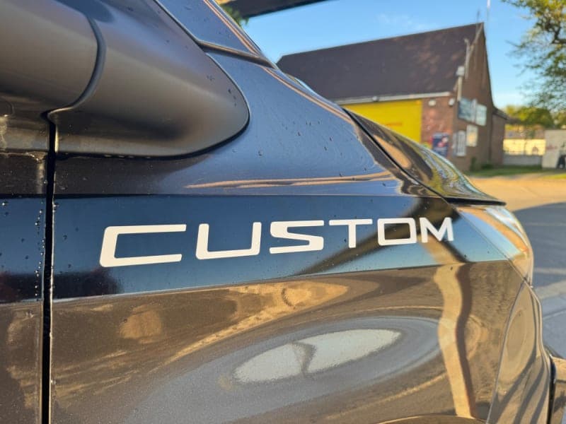 2025 Ford Transit Custom 300 Limited SWB