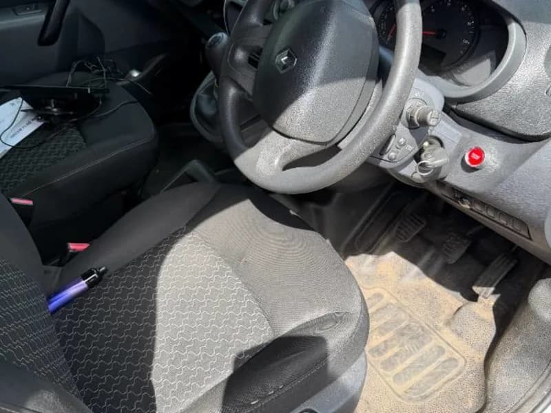 Renault Kangoo for spares or repair