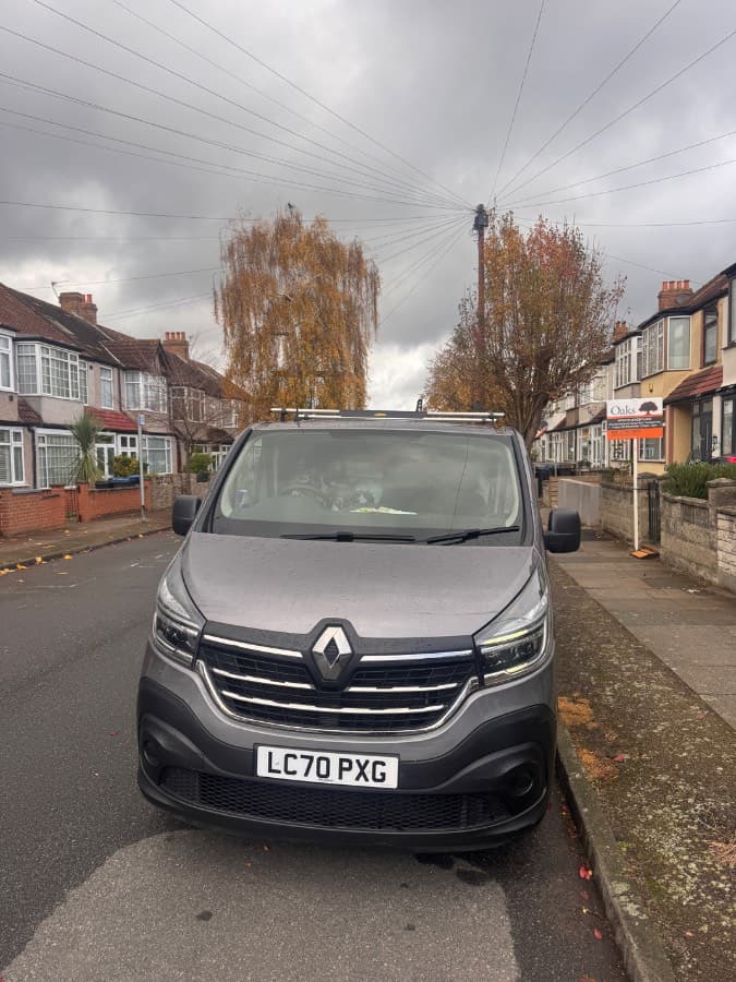 Renault trafic 2020 LWB euro 6 ULEZ friendly