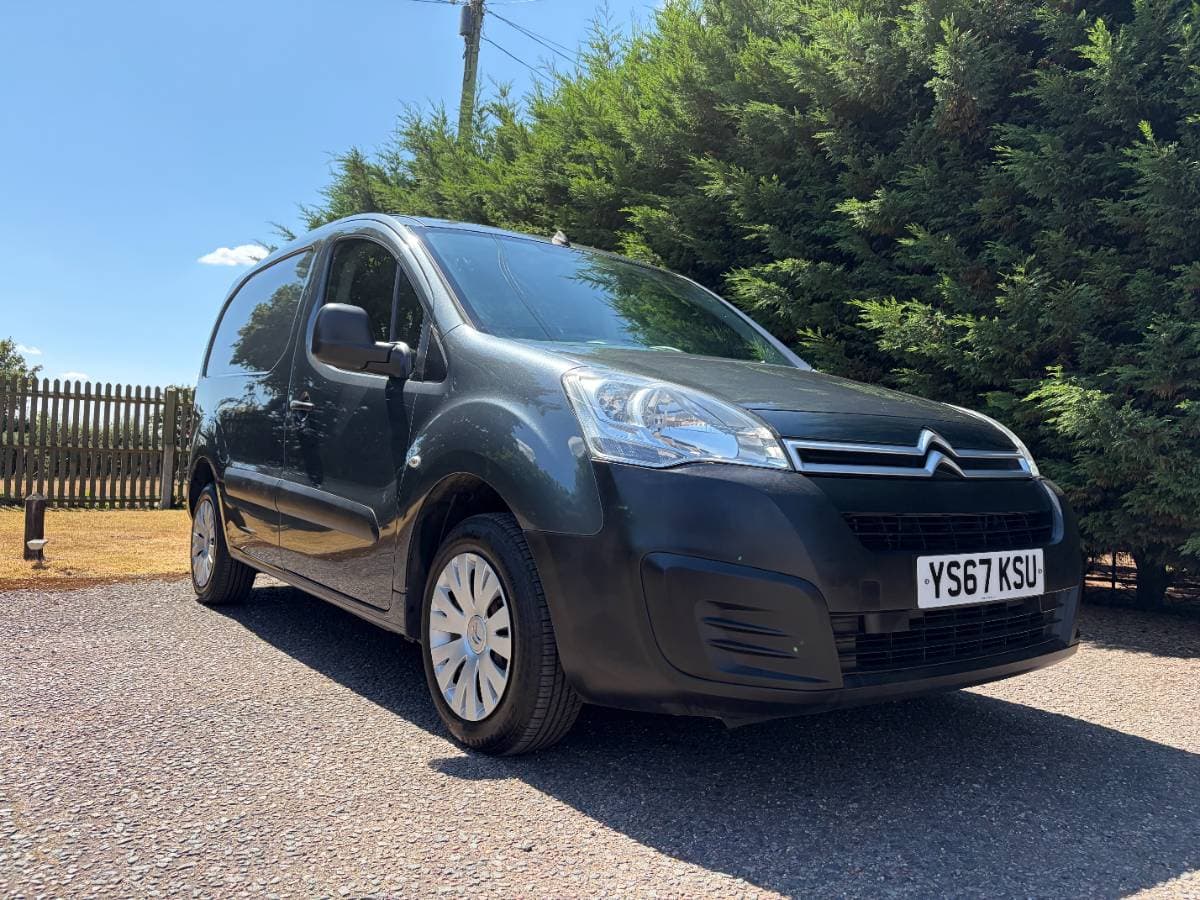 Citroen Berlingo Enterprise BLUEHDI 100 850 - RARE INTERIOR, 2 OWNERS, 8 STAMPS, 2 KEYS, 6M WARRANTY