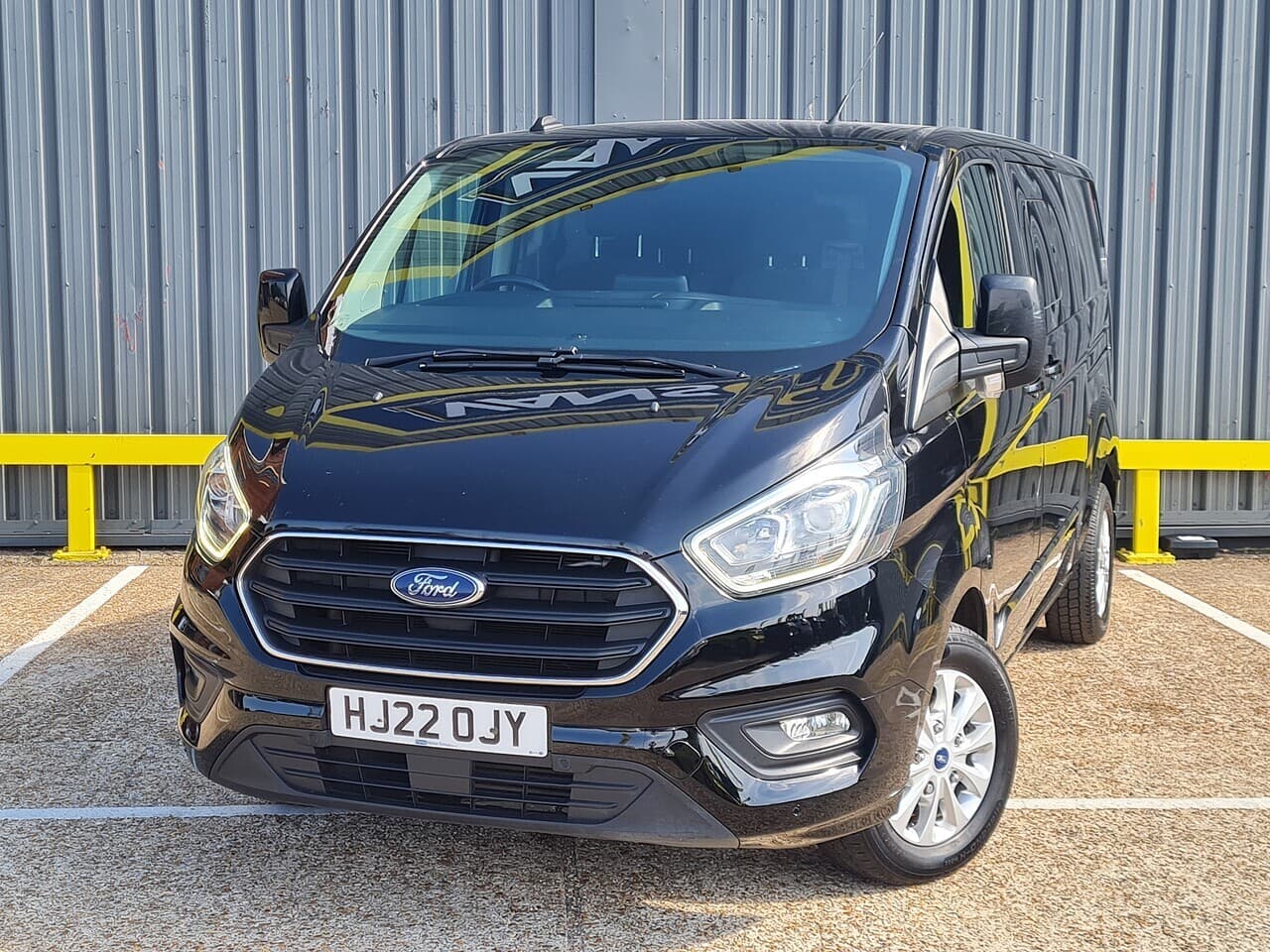 Ford Custom 320 Limited Crew Van